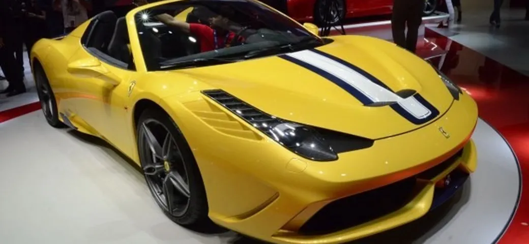 L'abitacolo della Ferrari 458 Speciale A