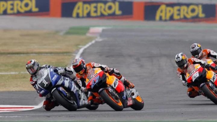 MotoGP: Stoner e Lorenzo si sfidano ad Aragon. Pedrosa, Dovi e Sic arbitri?