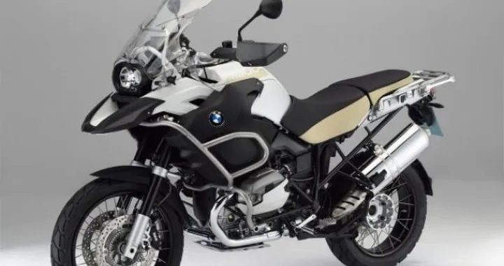 BMW Motorrad presenta le novità Model Year 2012
