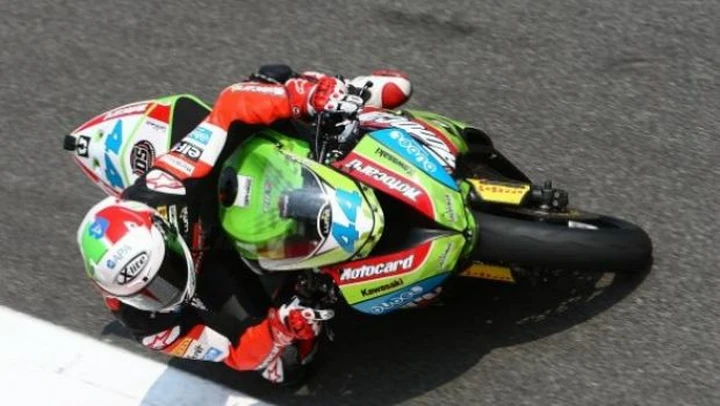 WSS: David Salom chiude in testa le prime libere di Silverstone davanti a 5 Honda. Scassa settimo.