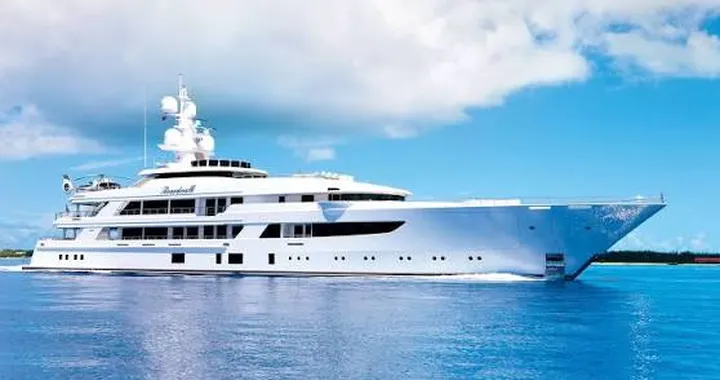 Megayacht Boardwalk a Gallipoli, arriva il "palazzo galleggiante" dell'ambasciatore Usa