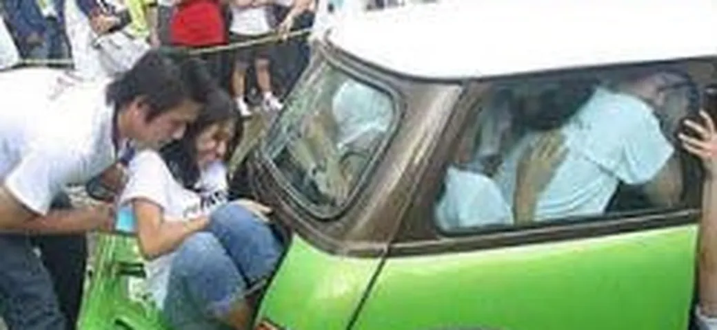 Record: 21 in una Mini..