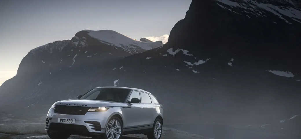 Range Rover Velar: in arrivo nuove motorizzazioni e altre novità