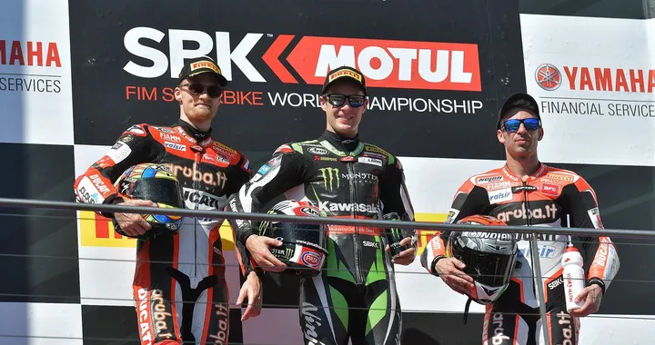 SBK Australia: Rea vince anche Gara-2 su Davies e Melandri [FOTO]