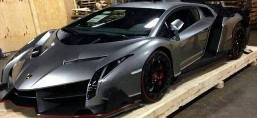 Lamborghini Veneno: uno dei tre esemplari è a New York