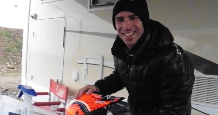 Melandri in gara con una Kawasaki da fuoristrada