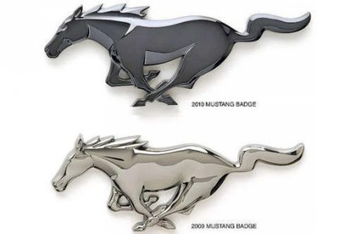 Ford Mustang: presentato il nuovo logo