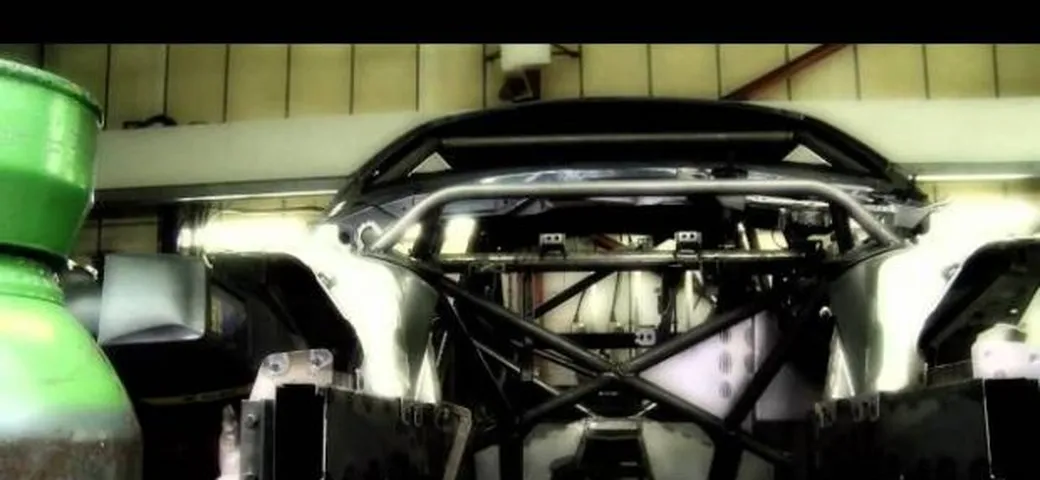 Video Nissan Juke R