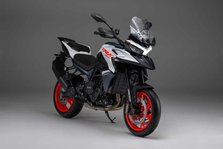 Benelli TRK 902 Stradale: la nuova regina del turismo su asfalto