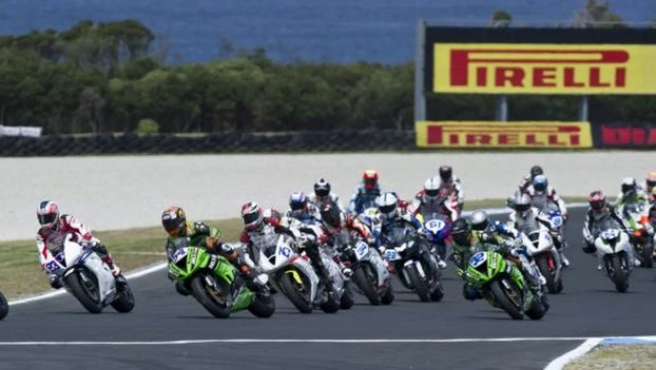 WSS, Phillip Island: Sofuoglu in volata su Foret