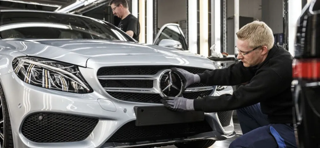 Daimler, premio da 1.000 euro ai dipendenti: al via il “Corona Bonus”