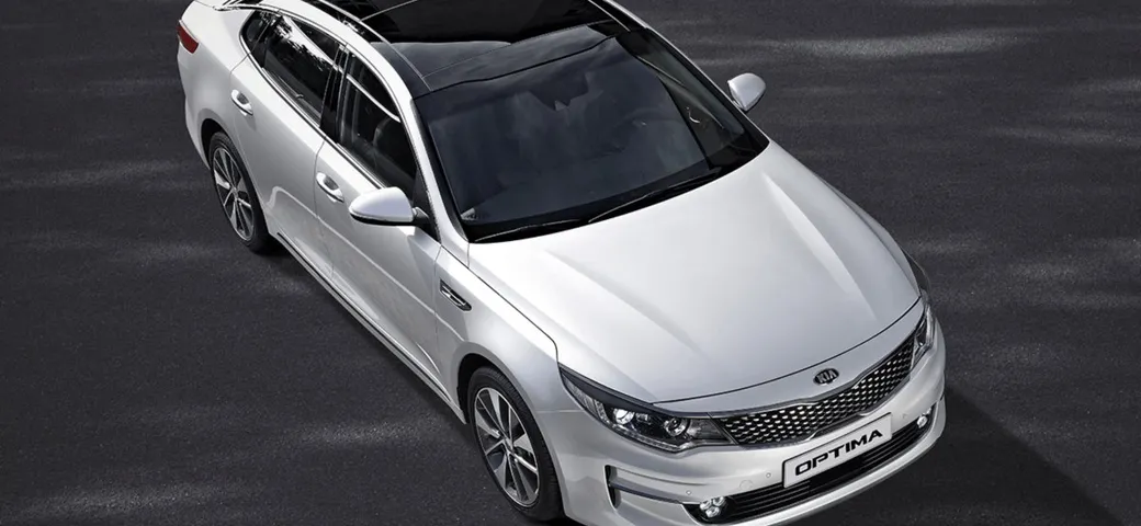 Kia Optima 2016: foto e caratteristiche