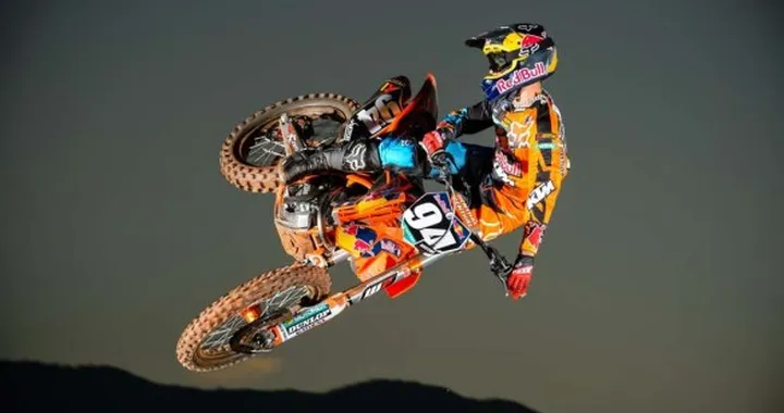 Superbowl of Supercross 2013: a Genova la battaglia tra Roczen, Canard e Barcia!