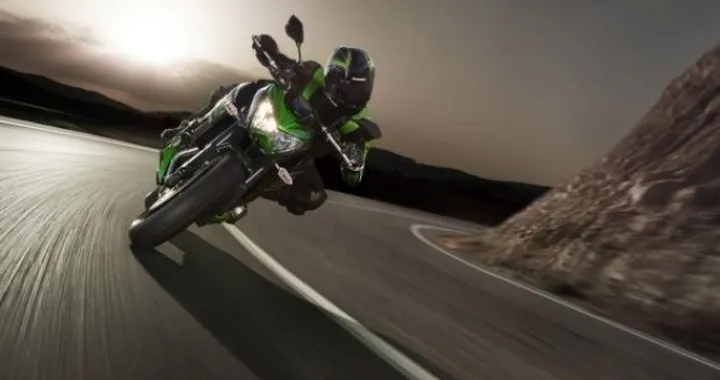 Kawasaki Z800: prima immagine ufficiale, presentazione all'Intermot