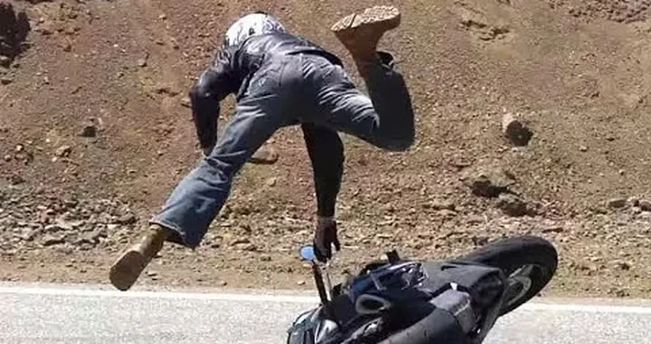 Highside Motorcycle Crash on Mulholland