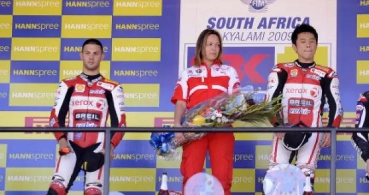 WSBK: weekend incredibile per la Ducati, doppietta a Kyalami. Haga allunga in classifica