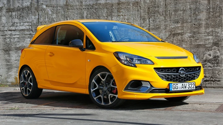Opel Corsa: la nuova generazione avrà i fari matrix LED