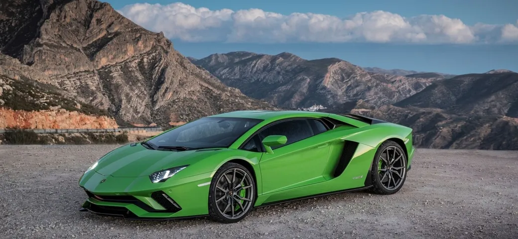 Lamborghini Aventador: allo studio due versioni speciali