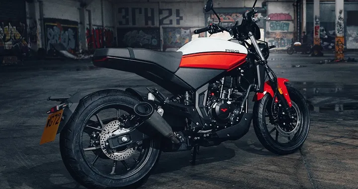 Lexmoto presenta la naked retro RSS Street 125