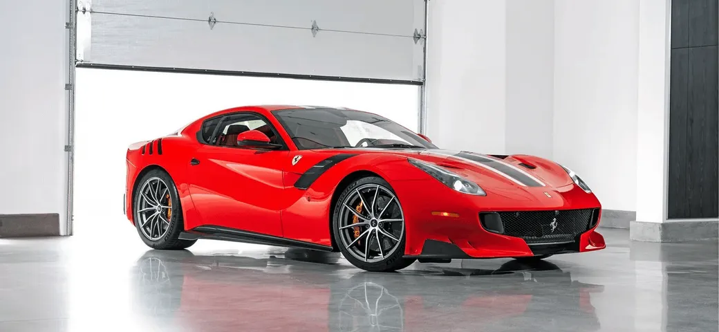Ferrari F12 tdf: all'asta uno splendido esemplare personalizzato