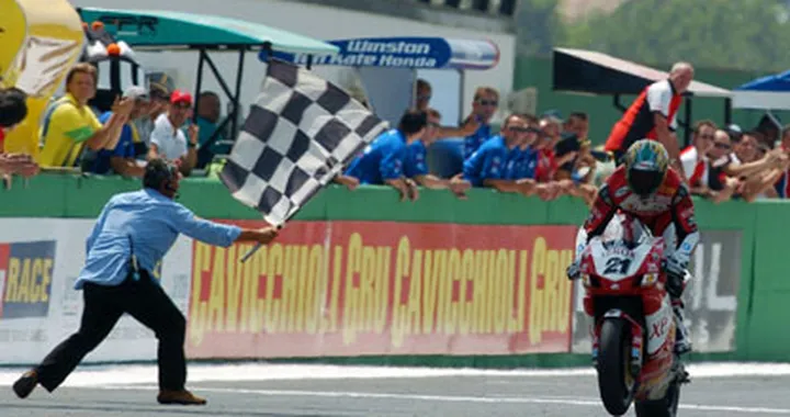 SBK a Misano: Bayliss e Pitt si dividono la gloria