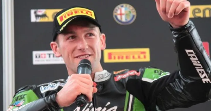 Misano,  Superpole a Sykes (Kawasaki).  Biaggi, Checa, Melandri "beffati". I giovani leoni italiani Badovini e Giugliano in prima fila