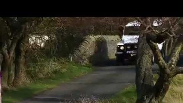 Video: Land Rover Defender MY2012