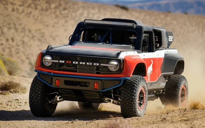 Ford Bronco DR: edizione speciale pronta-corse per i clienti sportivi