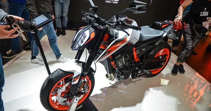 EICMA 2019: KTM 890 Duke R 2020