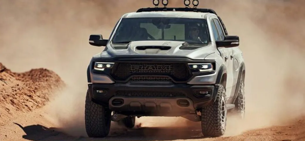 Ram 1500 TRX, il pick-up più potente del mondo arriva in Italia