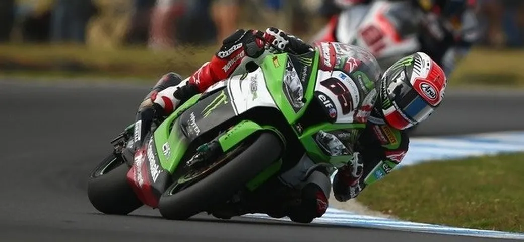Sbk Phillip Island, a Rea (Kawasaki) la Superpole con bandiera rossa. Bayliss ok, ma il “gioco” vale la candela?