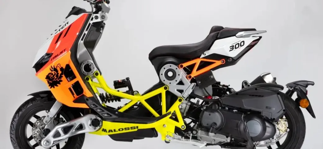 Italjet Dragster 300: lo scooter sportivo che sembra una moto da corsa