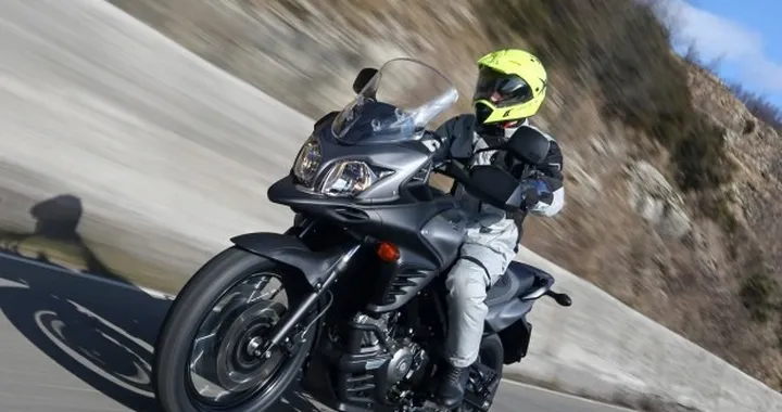 Suzuki Demo Ride Tour 2015: GSX-S1000 ABS in prova