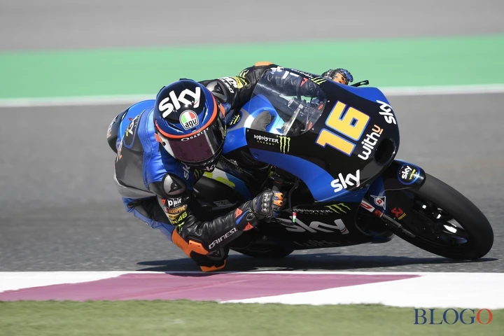 Moto3 Losail, il poleman Suzuki fa infuriare Lopez. Italiani col fiatone