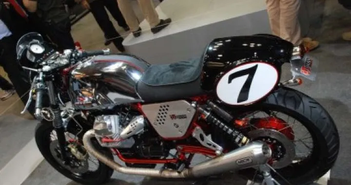 Moto Guzzi V7 Clubman Racer