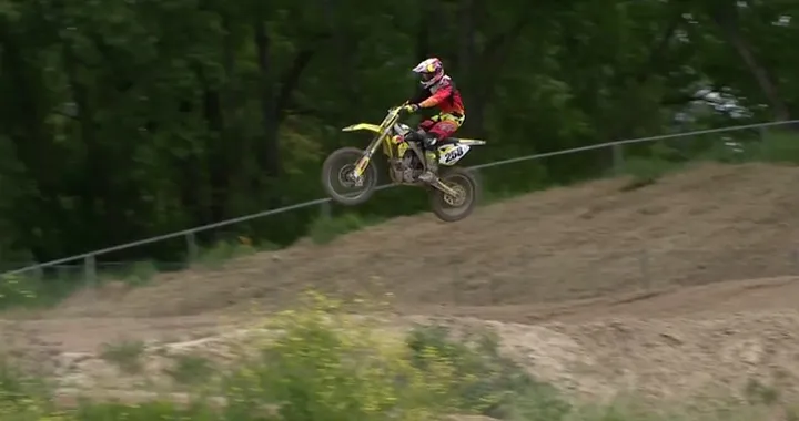 Maverick Vinales sulla Suzuki Motocross a Mantova [Video]