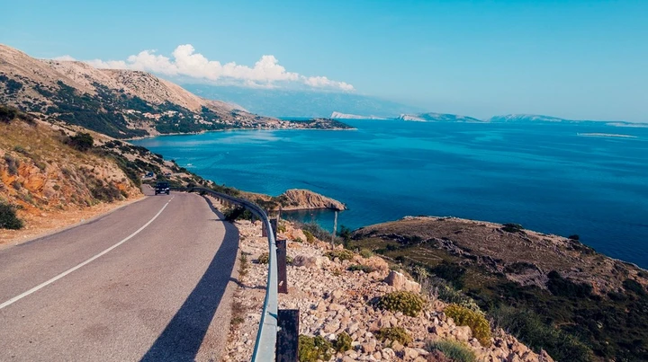 Viaggi auto in Italia: itinerari e road trip panoramici