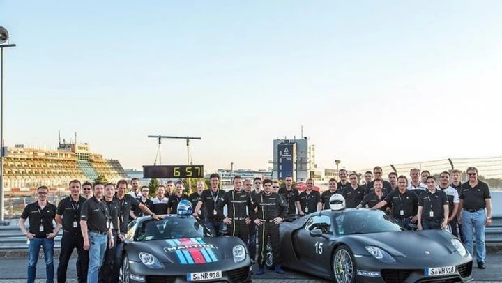 Porsche 918 Spyder: suo il record al Nurburgring