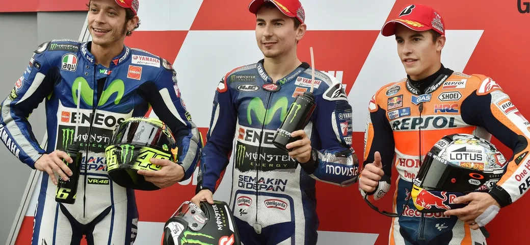 MotoGP Motegi 2015: Lorenzo in pole su Rossi e Marquez, Ducati in 2a fila [Foto]