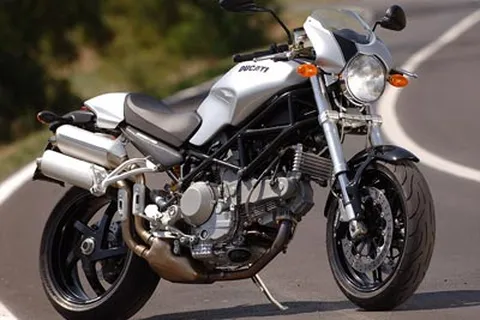 Ducati Monster S2R 1000 ufficiale