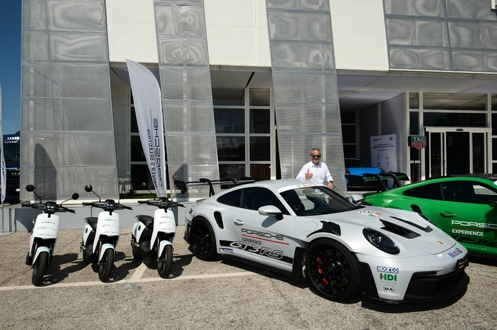 Vmoto è Official Partner della Porsche Carrera Cup Italia