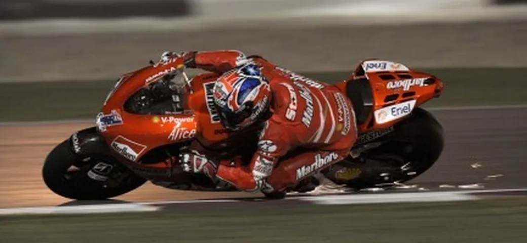MotoGP: FP1, Stoner il più veloce