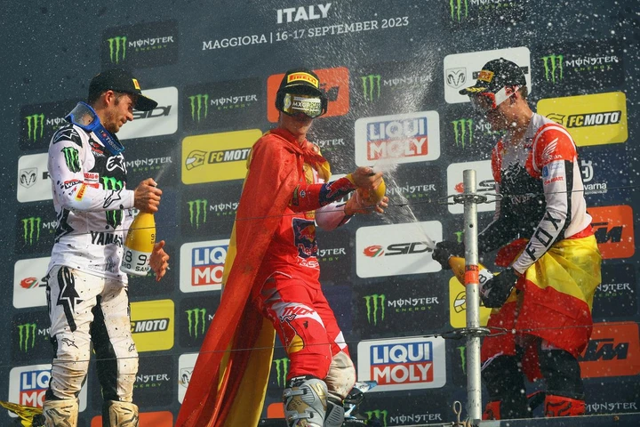 ingrandisci immagine