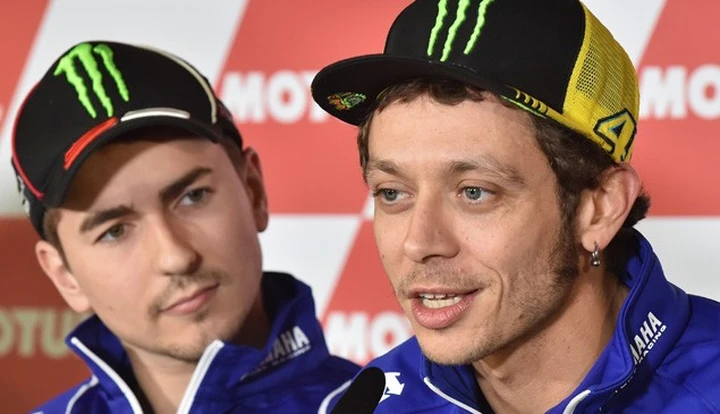 MotoGP Valencia 2015: Rossi e Lorenzo, ultima sfida!