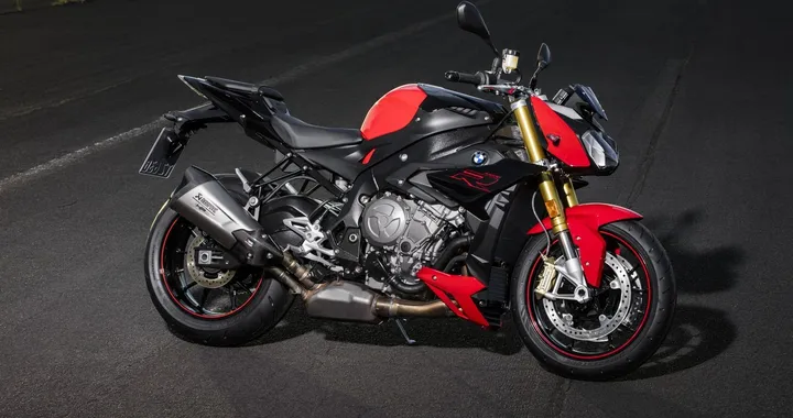 BMW S 1000 R MY 2017: dati e prezzo