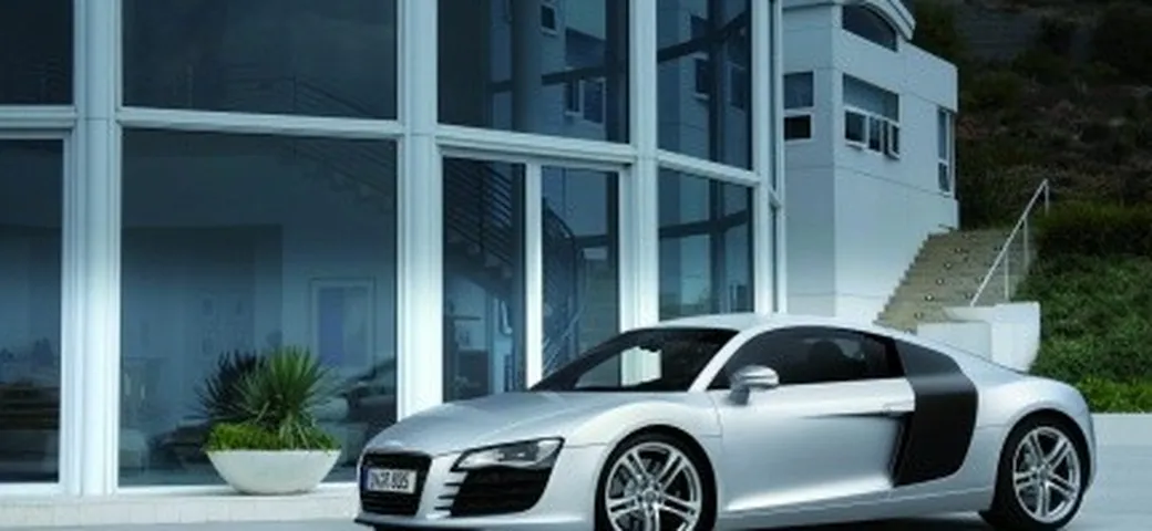 Audi R8 - il video e il prezzo