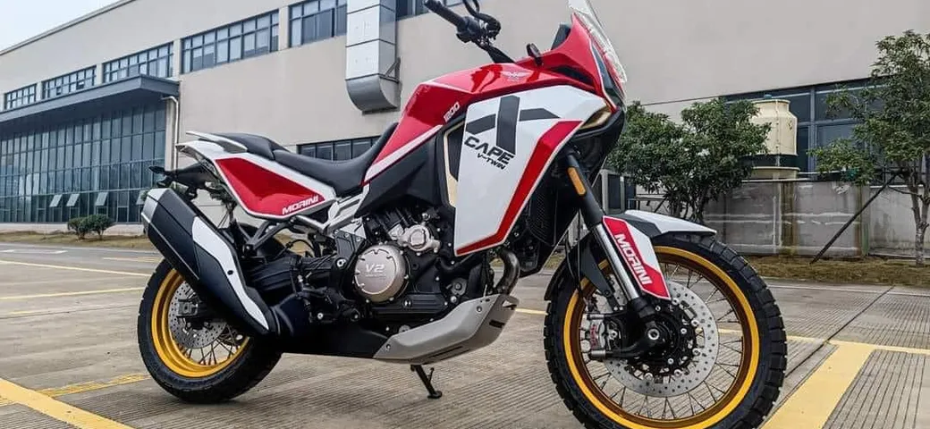 Moto Morini X-Cape 1200: ecco le foto spia