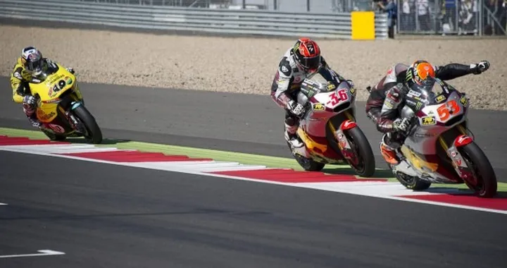 Moto2 Silverstone 2014: Rabat vince in volata su Kallio e Vinales