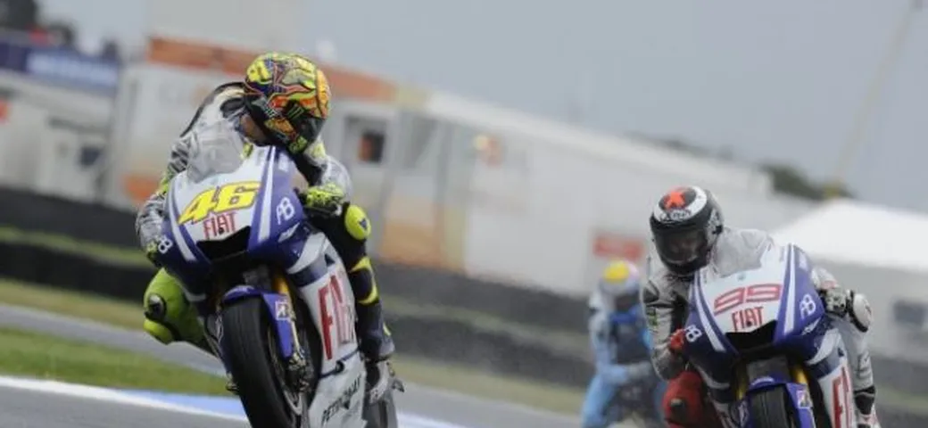 MotoGP a Phillip Island: Lorenzo in scia a Stoner. Rossi, 