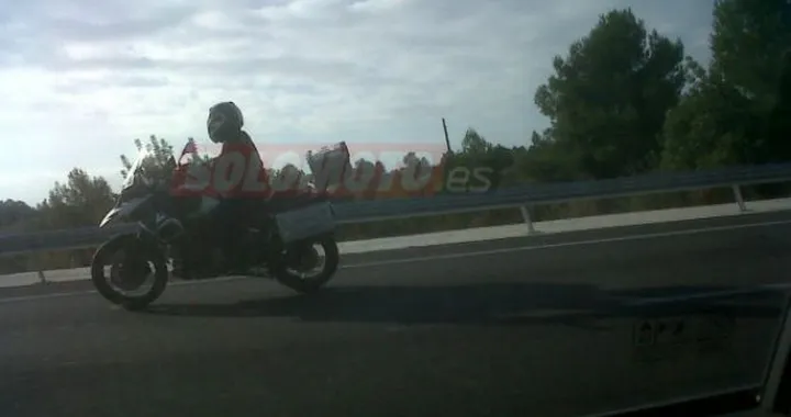 Esclusiva BMW: il nuovo motore raffreddato a liquido già su strada